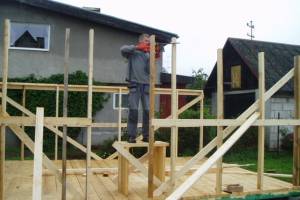 Puukuuri ehitus Raplas 018.jpg